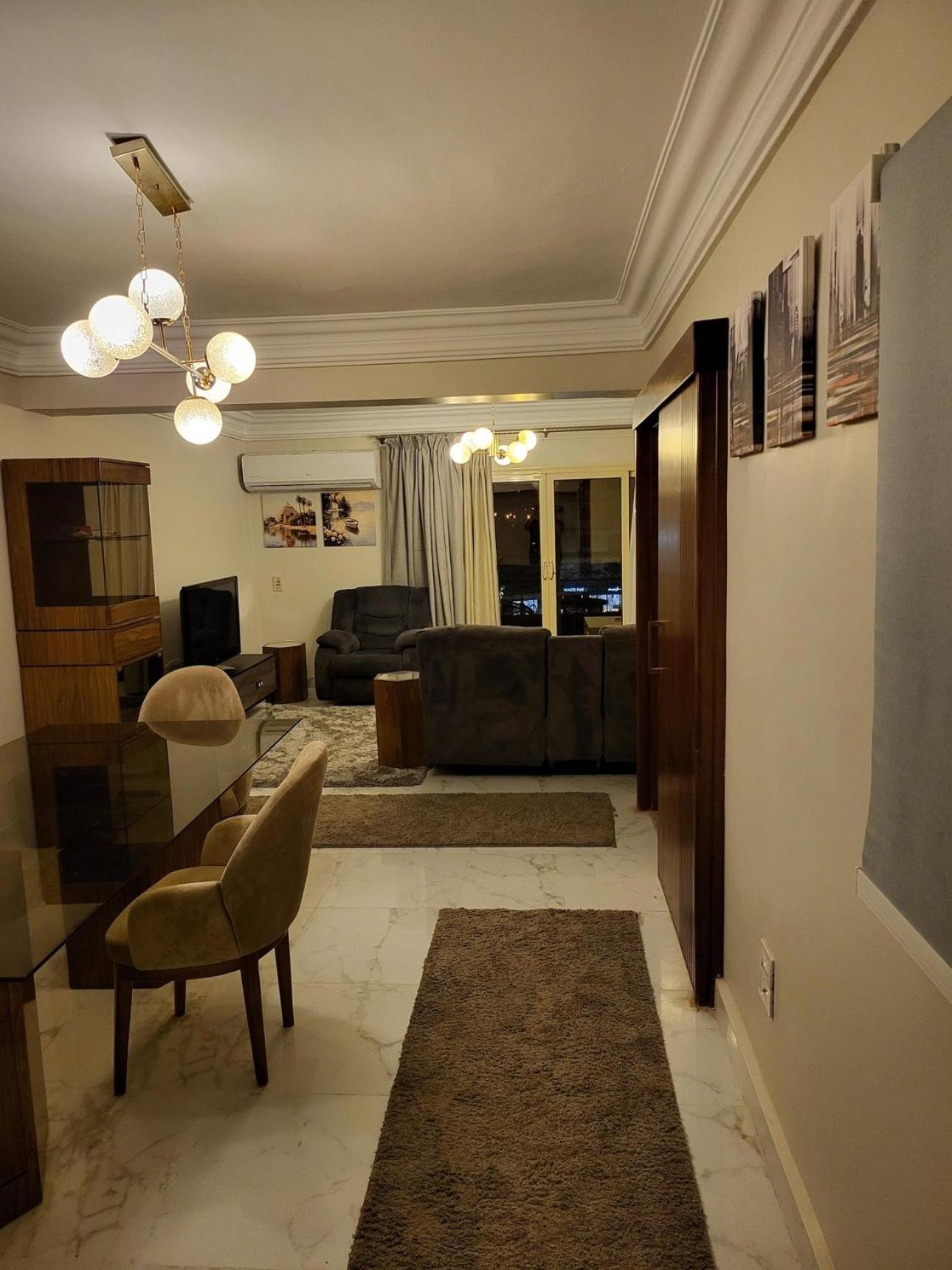 Appartement Flat At Prime Location With Wifi And Garden View Near Cai Airport Caïro